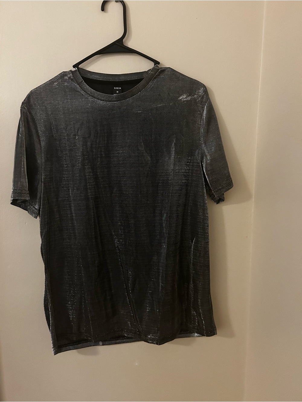 SHEIN Men's Metallic Black Short Sleeve Crewneck Tee
